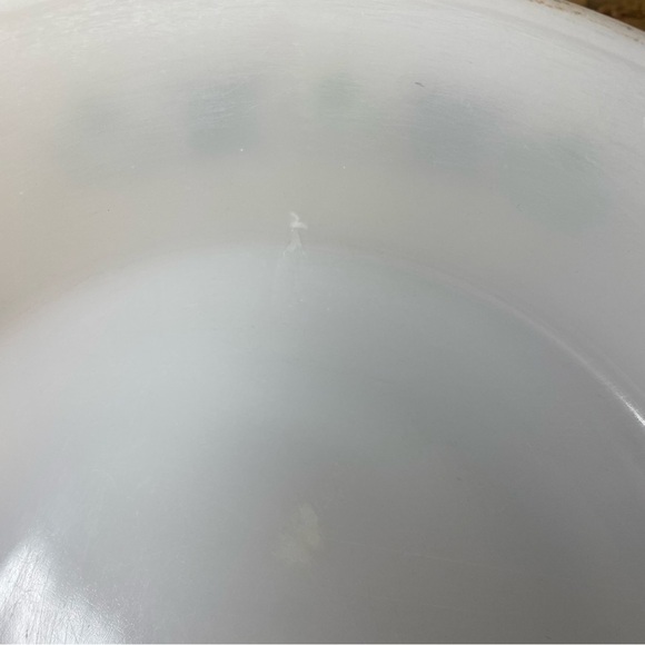 Vintage Anchor Hocking Fire King #437 Green Meadow 1 1/2 Quart QT Casserole Dish - Picture 9 of 10